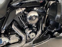 2011 Harley-Davidson Ultra Classic Electra Glide 1690 (FLHTCU) Touring Black
