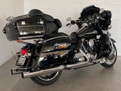 2011 Harley-Davidson Ultra Classic Electra Glide 1690 (FLHTCU) Touring Black