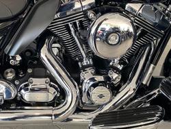 2011 Harley-Davidson Ultra Classic Electra Glide 1690 (FLHTCU) Touring Black
