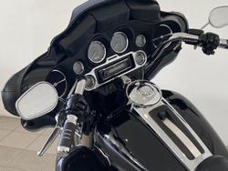 2011 Harley-Davidson Ultra Classic Electra Glide 1690 (FLHTCU) Touring Black