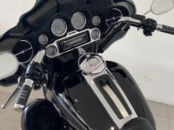 2011 Harley-Davidson Ultra Classic Electra Glide 1690 (FLHTCU) Touring Black