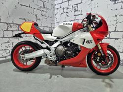 2024 Yamaha XSR900 GP XSR White