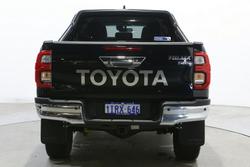 2022 Toyota
Hilux SR5