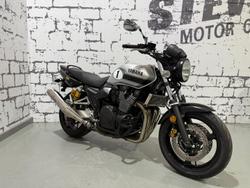 2016 Yamaha XJR1300 XJR Silver