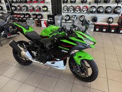 2022 Kawasaki Ninja 400 Special Edition (EX400G) Ninja Green