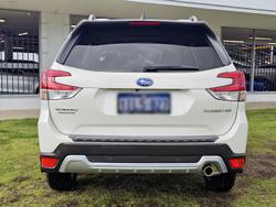 2025 Subaru Forester 2.5i-S S5 MY24 AWD Crystal White