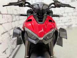 2023 Ducati Streetfighter V2 Streetfighter Red