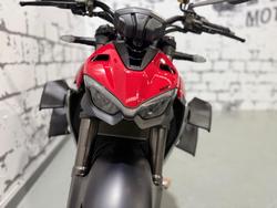 2023 Ducati Streetfighter V2 Streetfighter Red