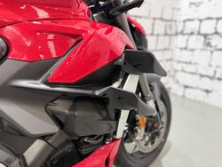 2023 Ducati Streetfighter V2 Streetfighter Red