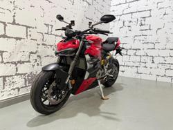 2023 Ducati Streetfighter V2 Streetfighter Red