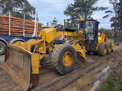 2019 Caterpillar 140m Awd Grader