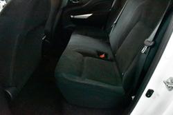 2020 Nissan Navara ST