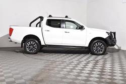 2020 Nissan Navara ST