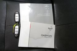 2015 Nissan
QASHQAI Ti