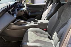 2025 Peugeot 308 GT Hybrid