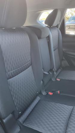2019 Nissan
                X-TRAIL ST
