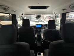 2025 Toyota Noah Hybrid X