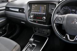 2021 Mitsubishi Outlander ES