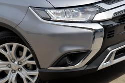 2021 Mitsubishi Outlander ES