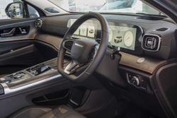 2025 Jaecoo J8 Track