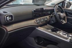 2025 Jaecoo J8 Track