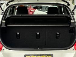 2016 Suzuki
Swift GL