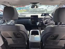 2022 Hyundai
                STARIA Highlander