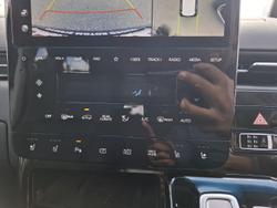 2022 Hyundai
                STARIA Highlander