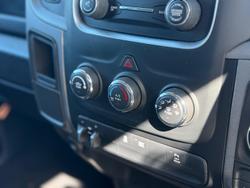 2021 RAM 1500 Express DS MY21 4X4 Dual Range Bright White