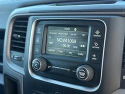 2021 RAM 1500 Express DS MY21 4X4 Dual Range Bright White