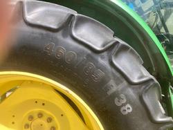  John Deere
                6090Mc 