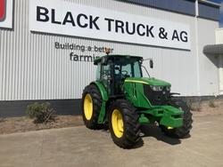  John Deere
                6090Mc 