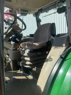  John Deere
                6090Mc 