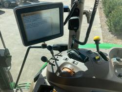  John Deere
                6090Mc 