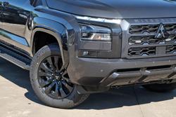 2025 Mitsubishi Triton GSR