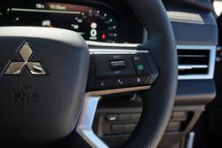 2025 Mitsubishi
Outlander Aspire