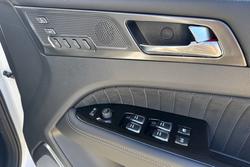 2025 SsangYong
Rexton