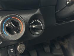 2019 Toyota
Hilux SR