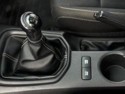 2019 Toyota
Hilux SR
