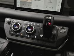 2024 Land Rover Defender 110 P400 S L663 MY24 AWD Fuji White