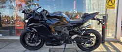 2025 Kawasaki NINJA 400 ZX-4R BLACK