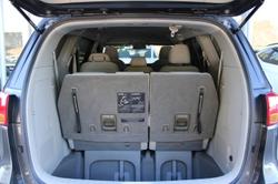 2016 Kia Carnival