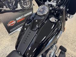 2025 Harley-Davidson Heritage Classic 117 (FLHC) Softail Black