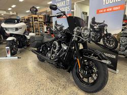 2025 Harley-Davidson Heritage Classic 117 (FLHC) Softail Black