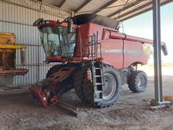 Case IH 8120
