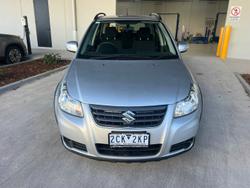 2014 Suzuki
                SX4 Crossover Navigator