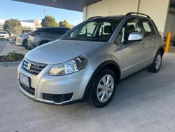 2014 Suzuki
                SX4 Crossover Navigator