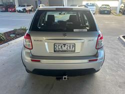 2014 Suzuki
                SX4 Crossover Navigator