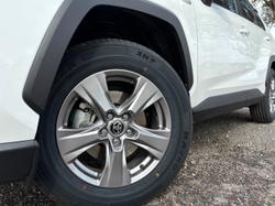 2024 Toyota
RAV4 GX