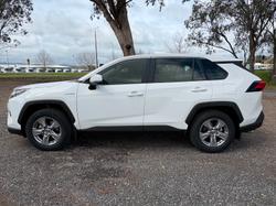 2024 Toyota
RAV4 GX